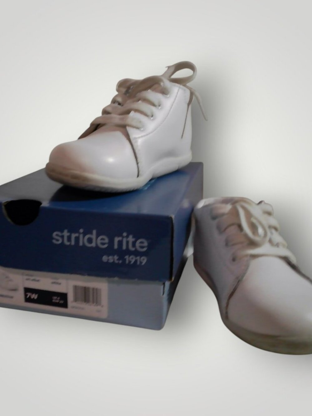 Stride Rite White Leather Elliot Shoes Size 7 Toddler
